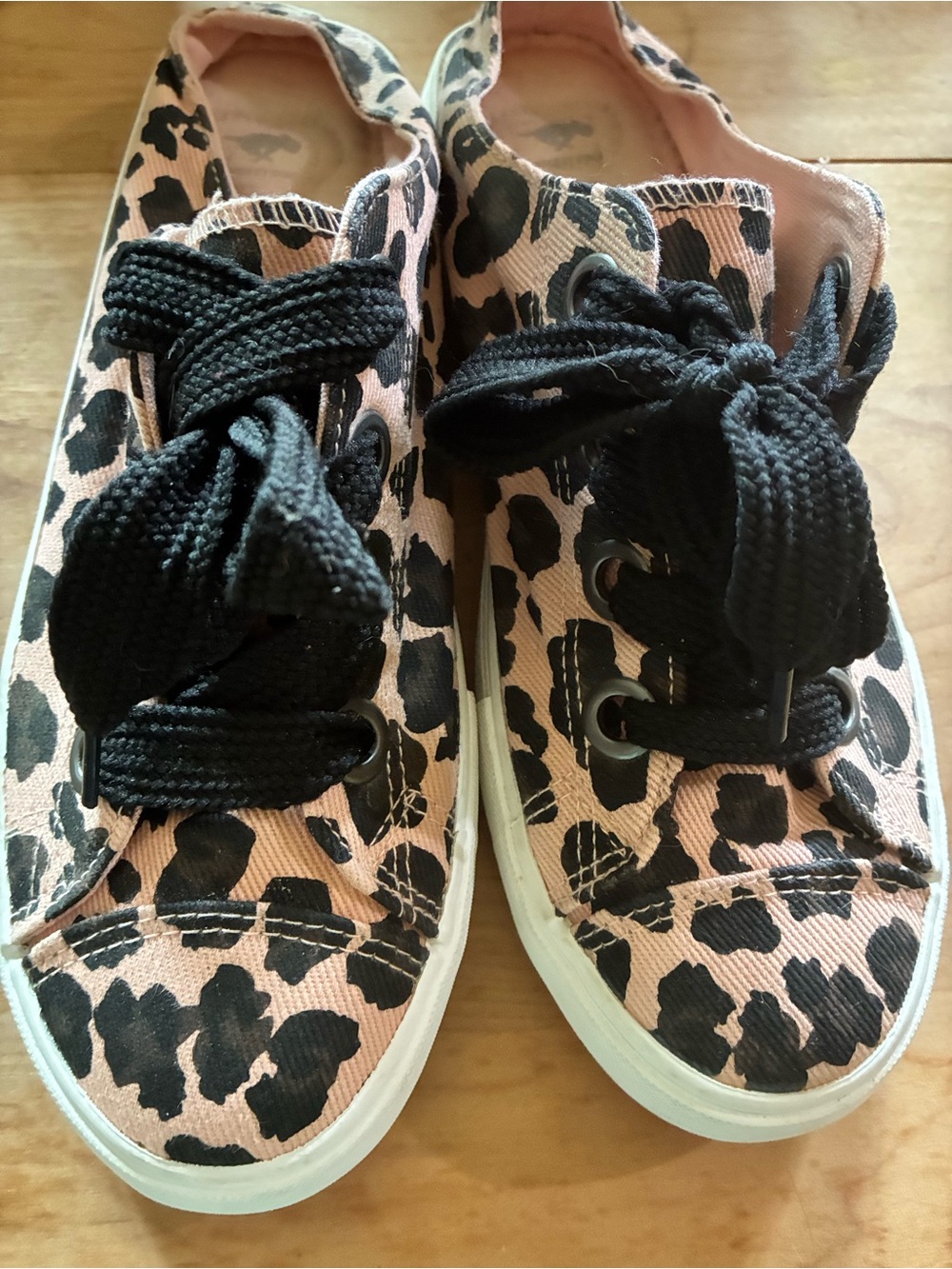 Rocket Dog  Athena Safar Pink Leopard Print Canvas Sneakers with Black Laces